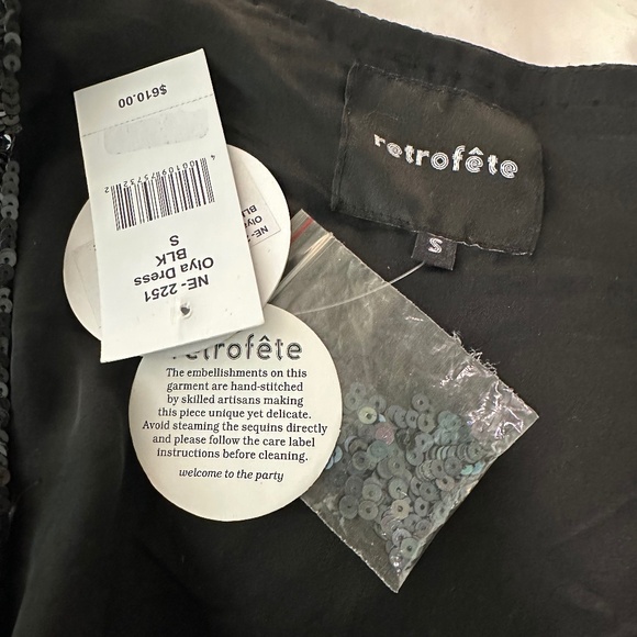 Retrofit Olya Sequin Dress Black - Picture 6 of 6